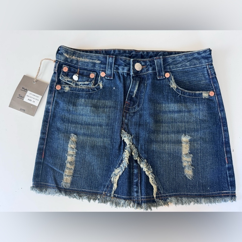 True Religion Rugged Distressed Frayed Denim Jean Mini Skirt size 28 Y2K 2006